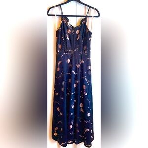 🖤 On-Trend FW2026🖤
Moulinette Soeurs—Formal Lace Midi Dress
Black & Blush